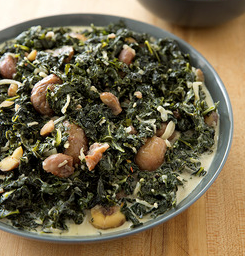 Creamed kale with chestnuts