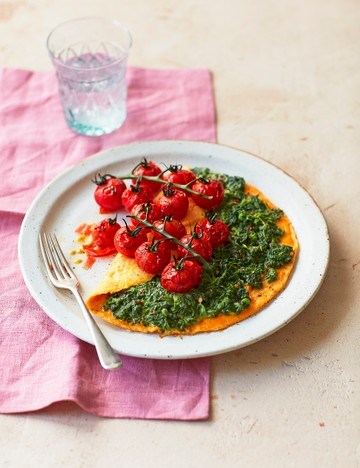 Creamed spinach omelette