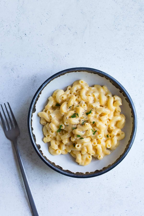 Creamy 3 cheese mac and cheese