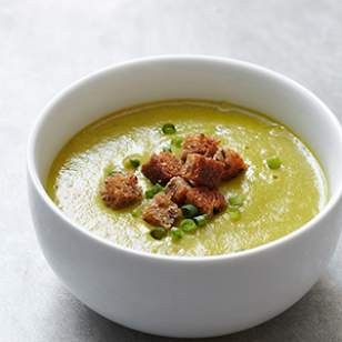 Creamy asparagus-potato soup