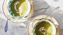 Creamy asparagus soup