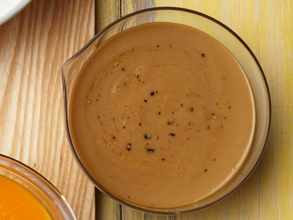 Creamy balsamic salad dressing