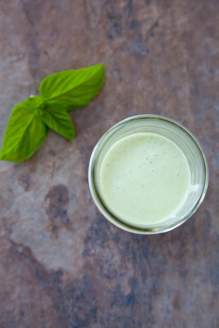 Creamy basil dressing