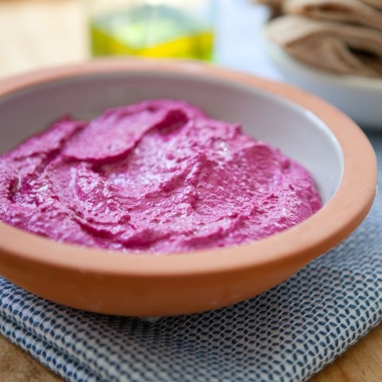 Creamy beet & tahini dip