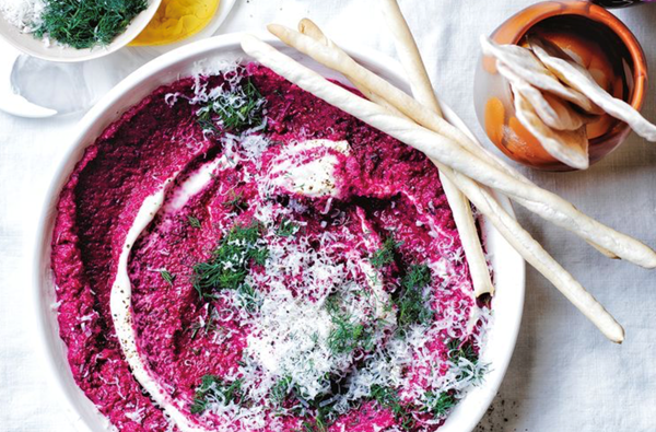 Creamy beetroot and sour cream dip