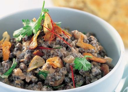 Creamy black lentil dhal