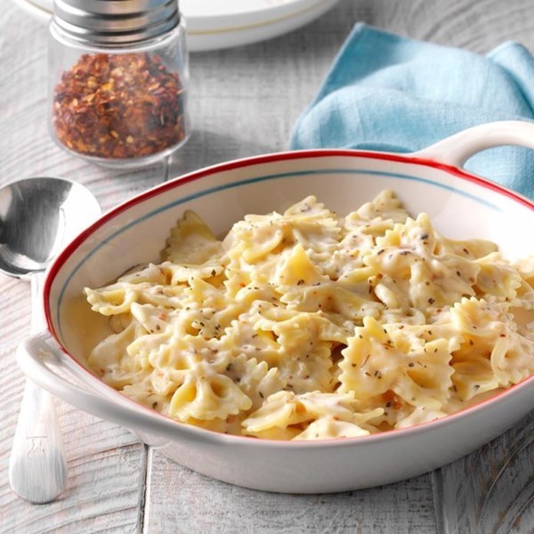 Creamy bow tie pasta 
