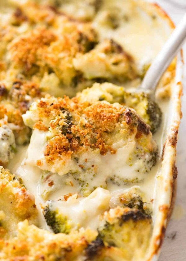 Creamy broccoli casserole (gratin)