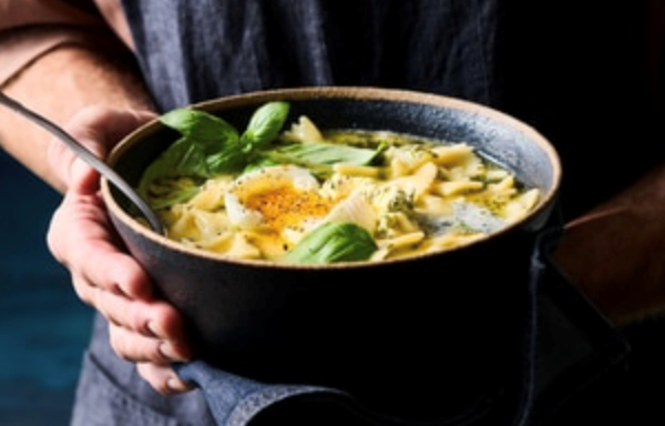 Creamy carbonara soup
