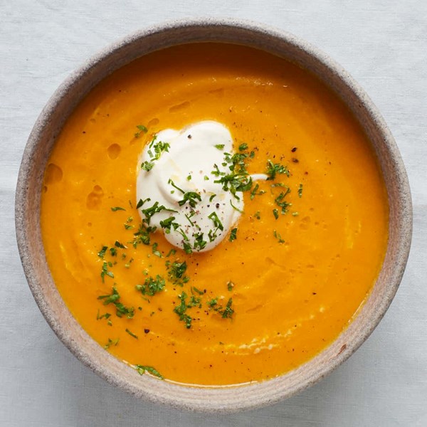 Creamy carrot soup