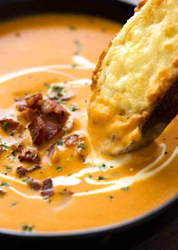 Creamy carrot soup
