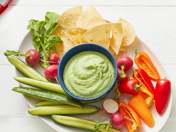 Creamy cashew jalapeño dip
