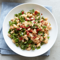 Creamy cashew pasta with sundried tomatoes