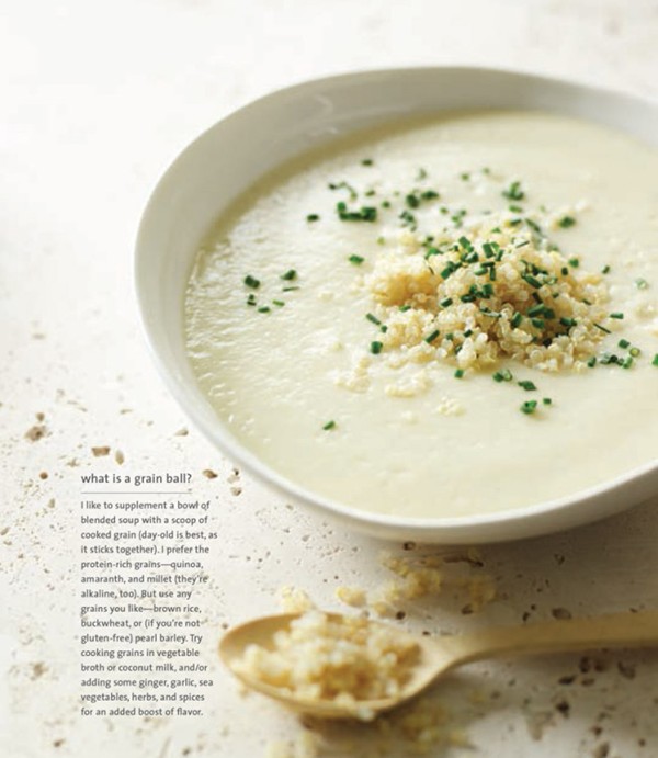 Creamy cauliflower soup
