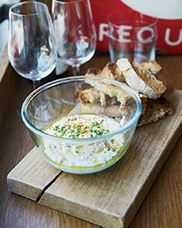 Creamy cheese and green herb spread