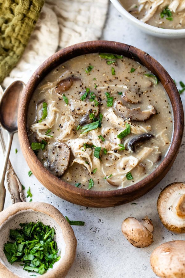 Creamy chicken and mushroom soup