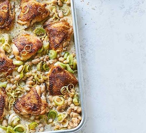 Creamy chicken, bean & leek traybake