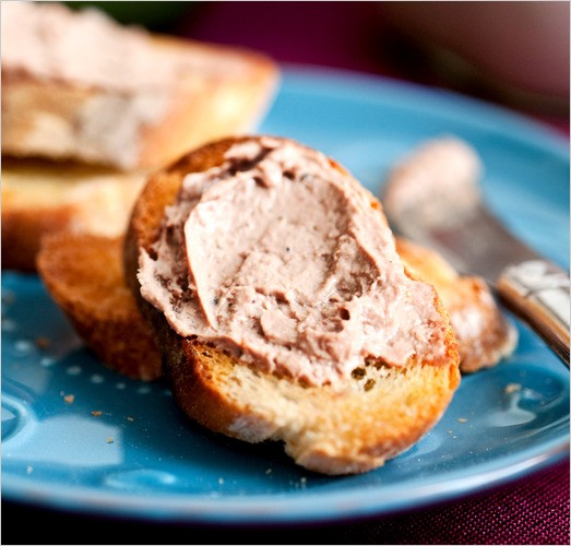 Creamy chicken liver pâté