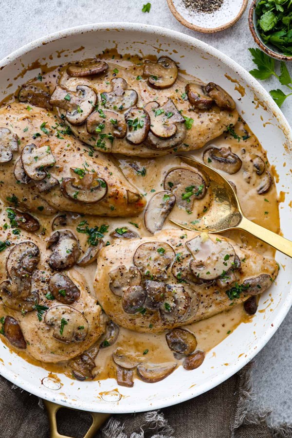 Creamy chicken Marsala