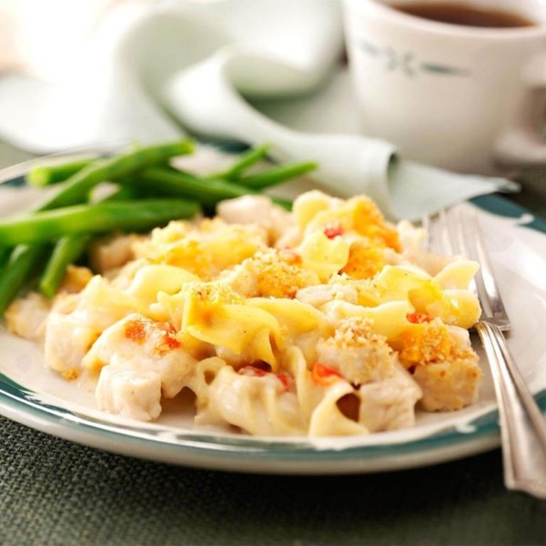 Creamy chicken noodle bake 