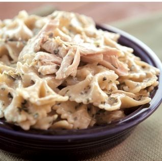 Creamy chicken pesto pasta
