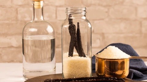Creamy coconut vanilla extract