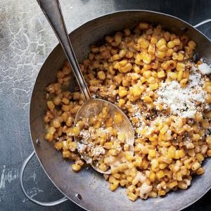 Creamy corn salad (Esquites)