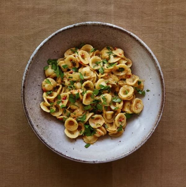 Creamy crabby pasta