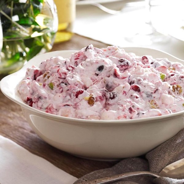 Creamy cranberry salad