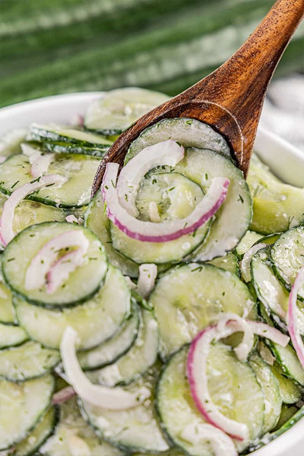 Creamy cucumber salad