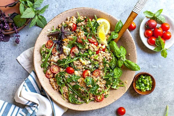 Creamy goat cheese and arugula farro salad