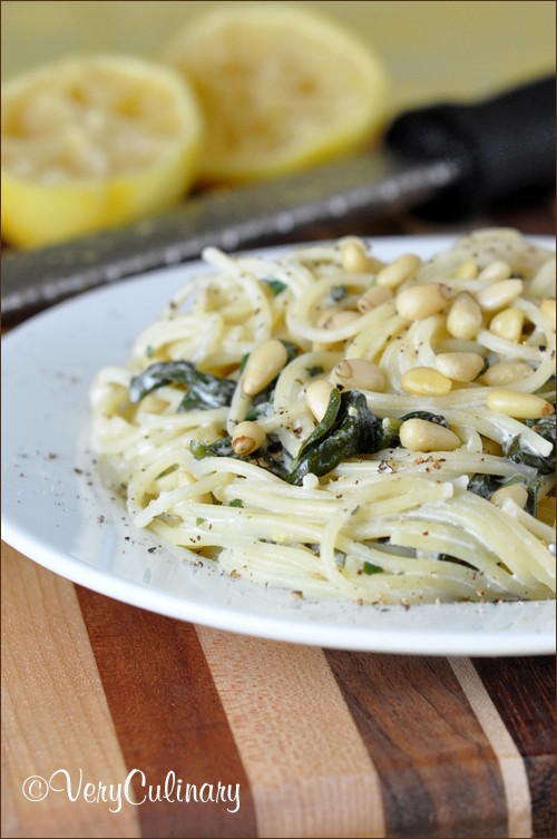 Creamy goat cheese pasta with lemon and spinach