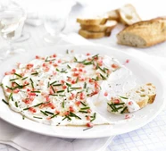 Creamy goat's cheese with chive & pomegranate