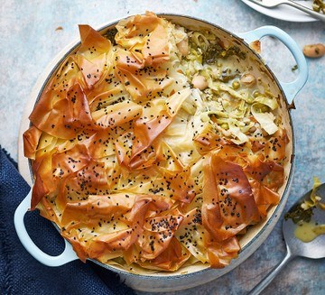 Creamy greens pot pie