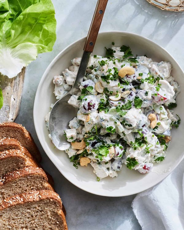 Creamy herb chicken salad