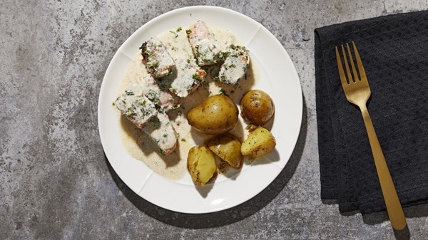 Creamy herbed salmon