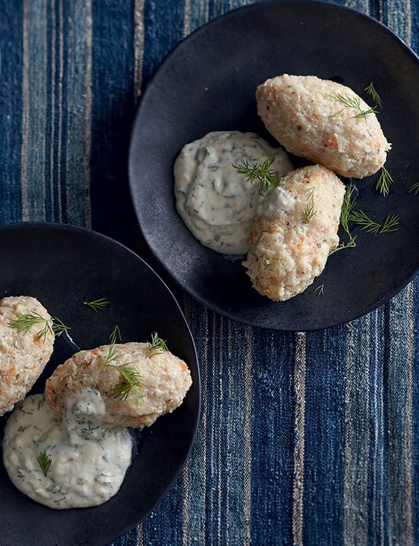 Creamy horseradish herb sauce