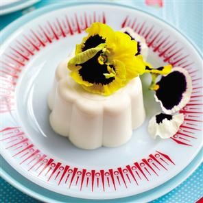 Creamy lemon blancmange