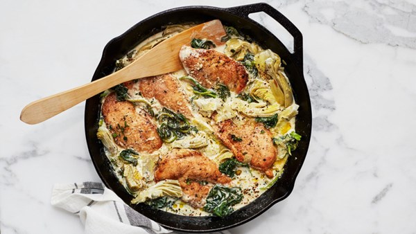 Creamy lemon chicken with spinach and artichokes