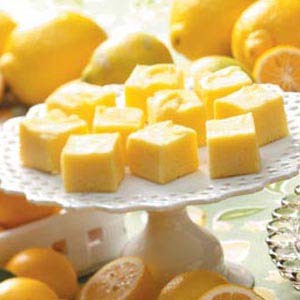 Creamy lemon fudge