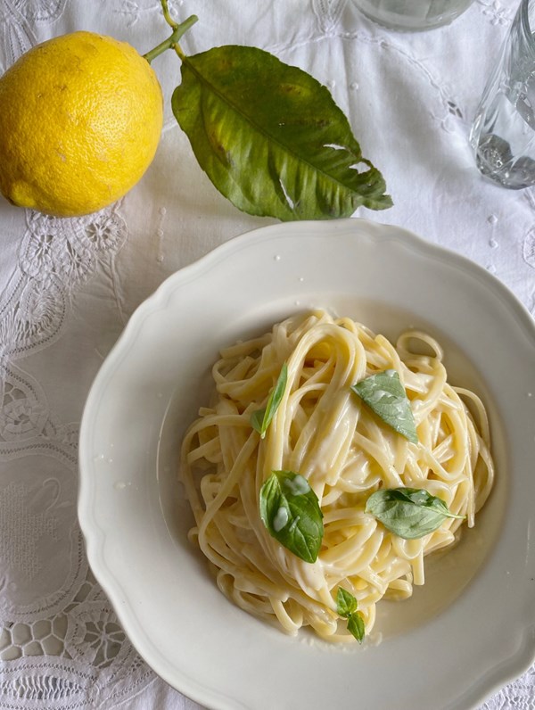 Creamy lemon linguine