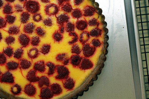 Creamy lemon raspberry tart
