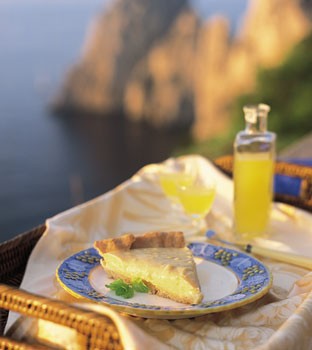 Creamy lemon tart