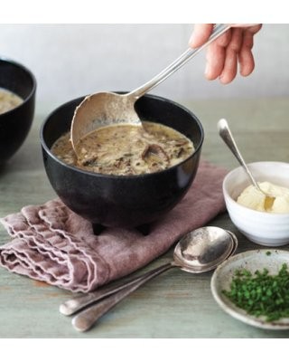 Creamy mushroom and hazelnut soup