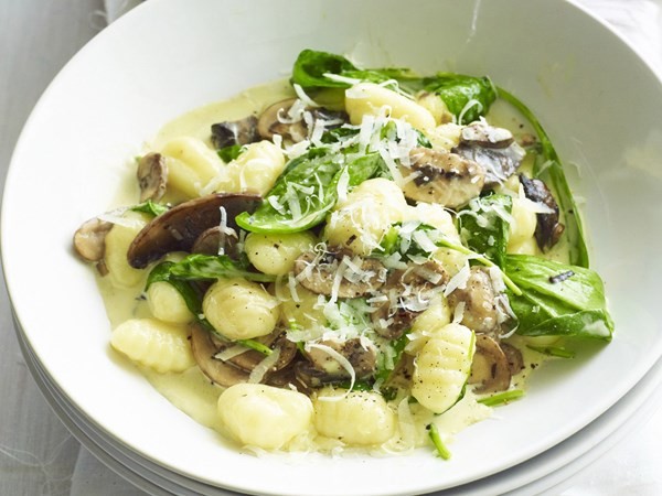 Creamy mushroom and spinach gnocchi