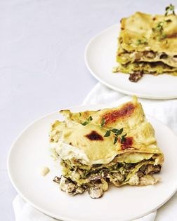 Creamy mushroom lasagna with pesto