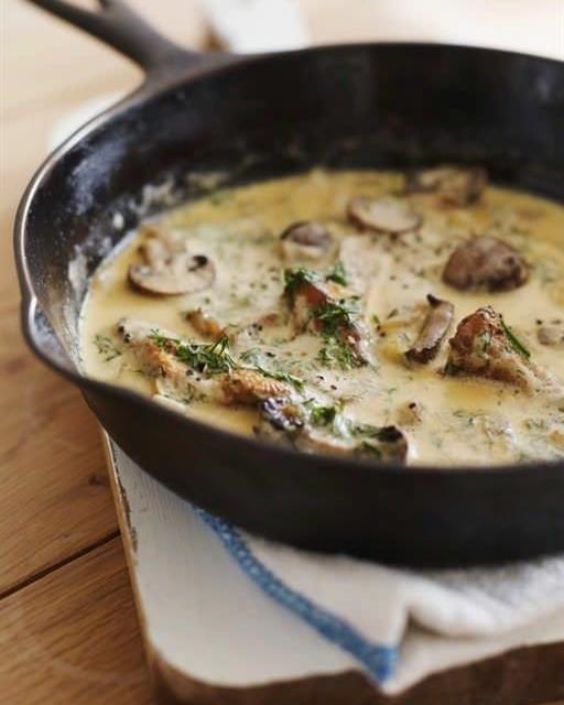 Creamy mushrooms and dill pasta