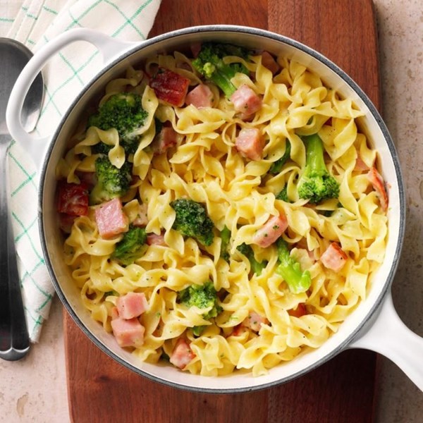 Creamy noodle casserole