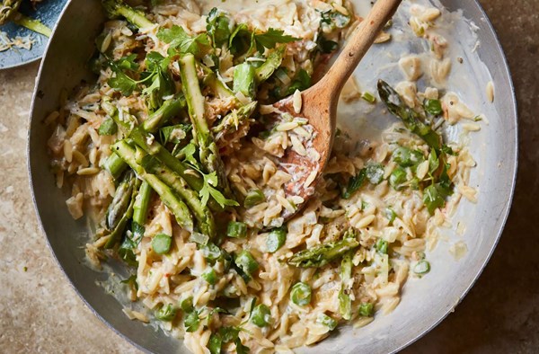 Creamy one-pan crab orzo
