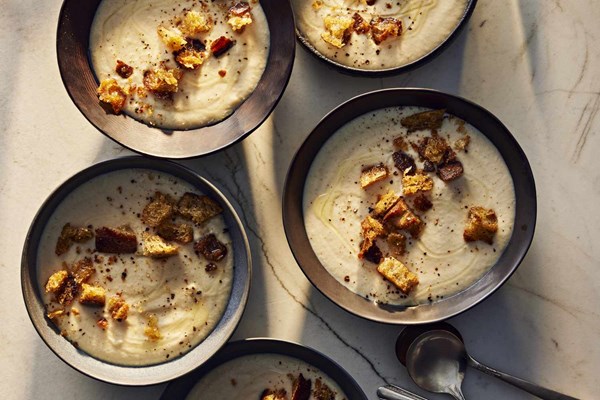 Creamy onion soup